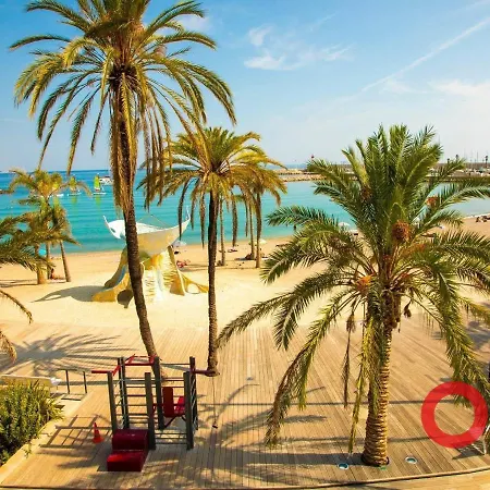 Climatise Avec Terrasse, Centre-ville De Menton, A Deux Pas Des Plages - Fr-1-647-24 *